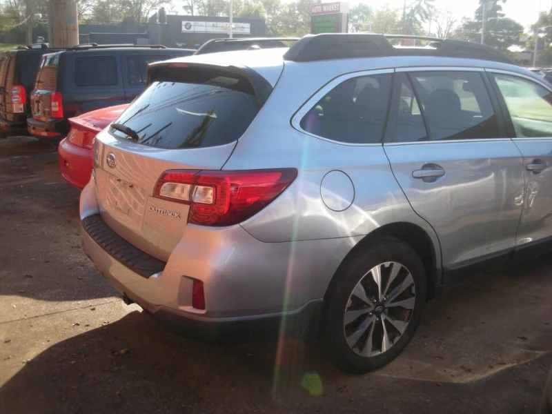 Subaru Outback 2.5i Limited КРАЙНА ЦЕНА, снимка 3 - Автомобили и джипове - 48145767