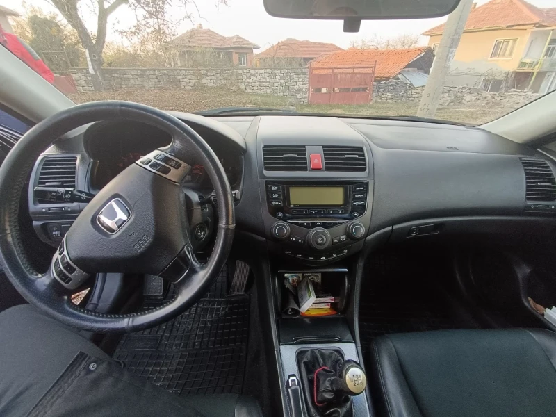 Honda Accord, снимка 15 - Автомобили и джипове - 48855847