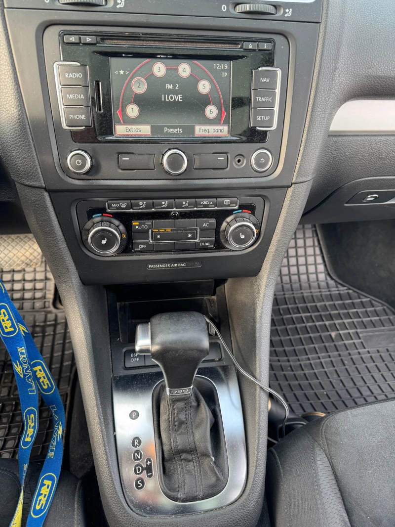 VW Golf 2.0tdi  140к.с., снимка 14 - Автомобили и джипове - 49292461