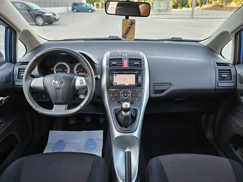 Toyota Auris 1.8 FACELIFT НАВИГАЦИЯ , снимка 10 - Автомобили и джипове - 51332708