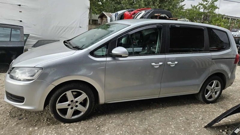 VW Sharan, снимка 15 - Автомобили и джипове - 51798775