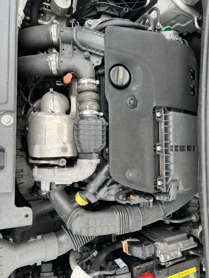 Peugeot 5008 GT-LINE, снимка 16 - Автомобили и джипове - 52474393