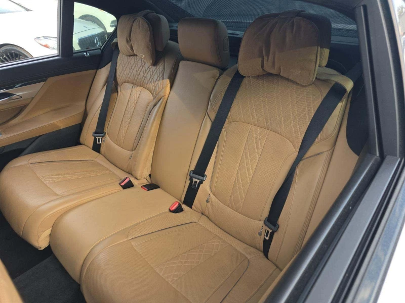 BMW 750, снимка 13 - Автомобили и джипове - 53091477