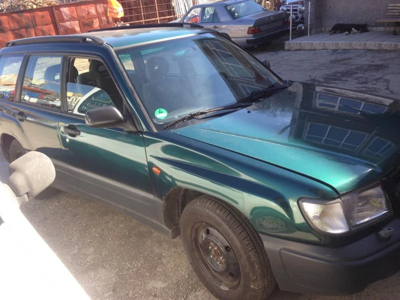 Subaru Forester 2.0i, снимка 3 - Автомобили и джипове - 43182251