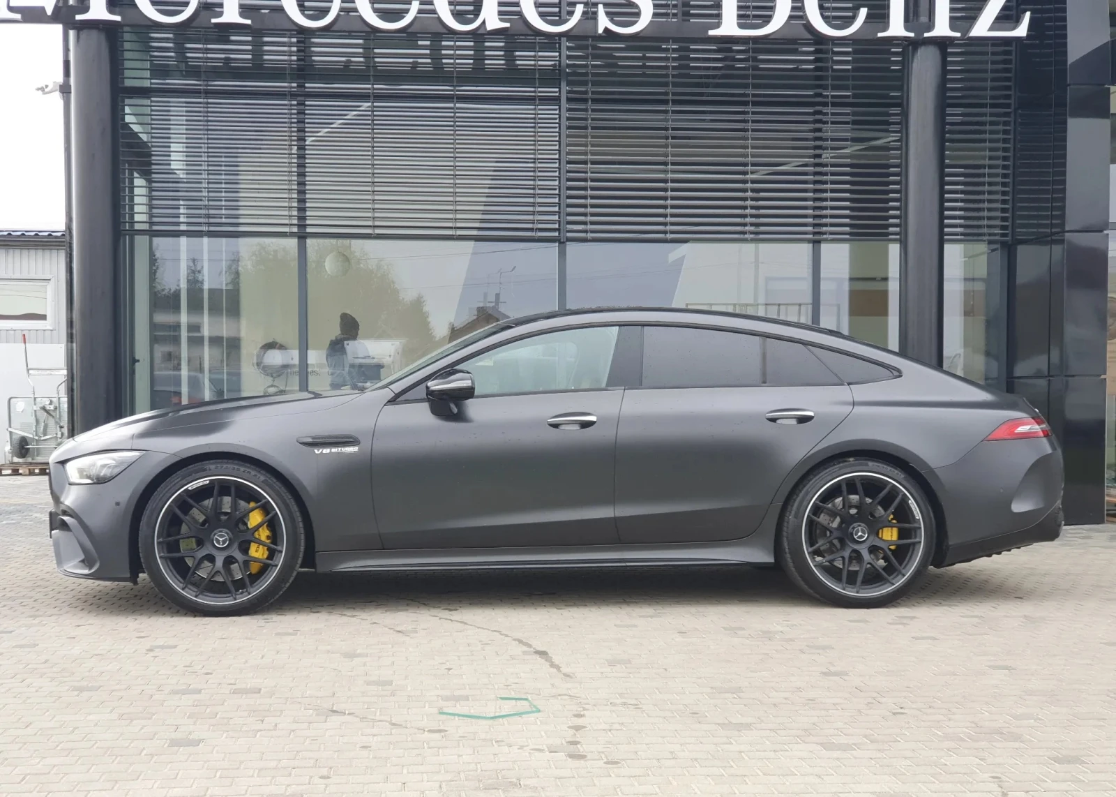 Mercedes-Benz AMG GT 4-Door Coupe 63 S V8 4MATIC+  - изображение 3