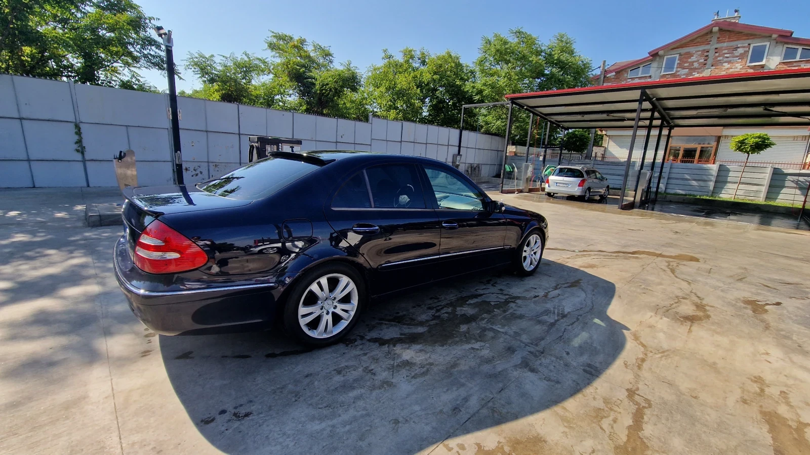 Mercedes-Benz E 320  - изображение 4