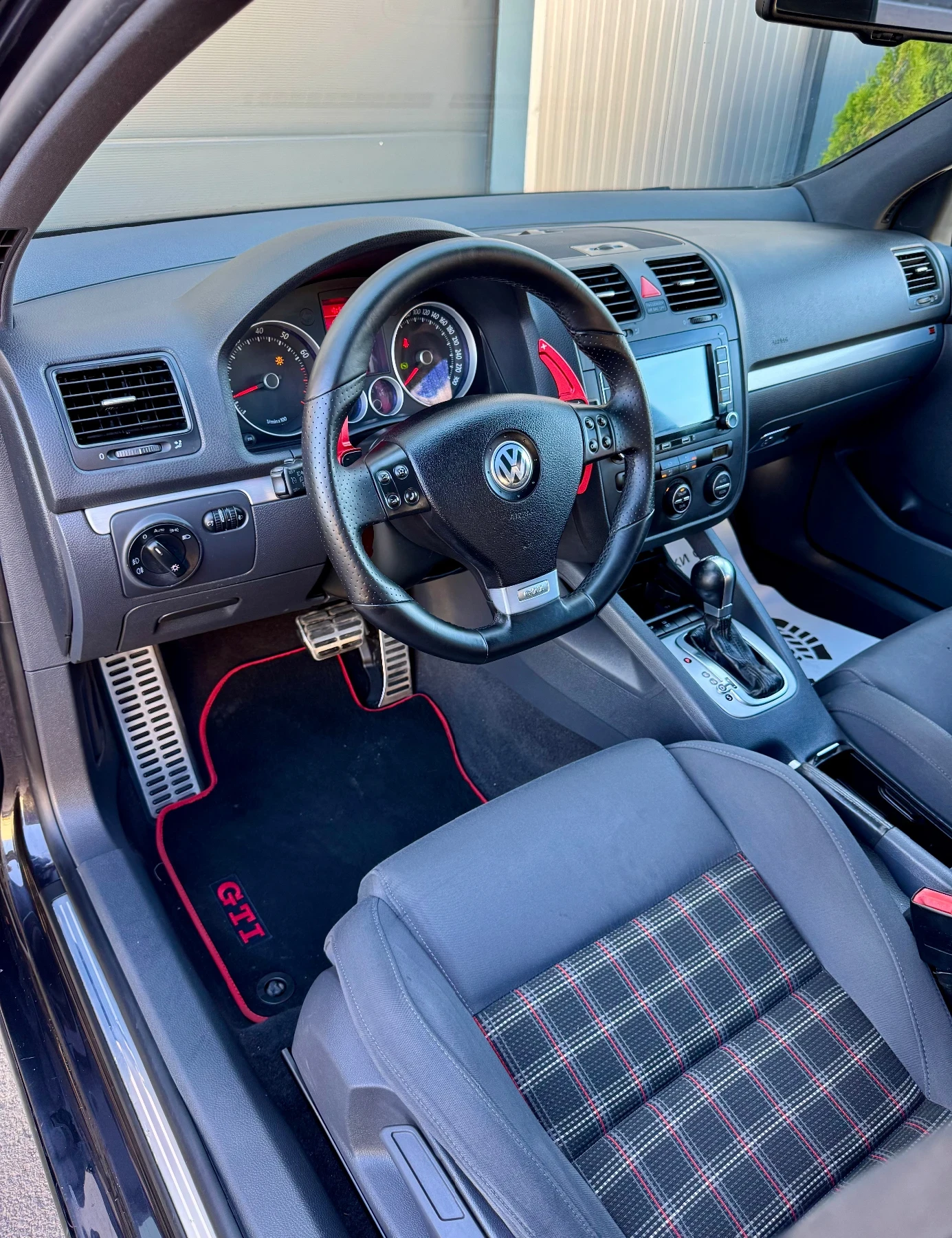 VW Golf GTI DSG - изображение 9