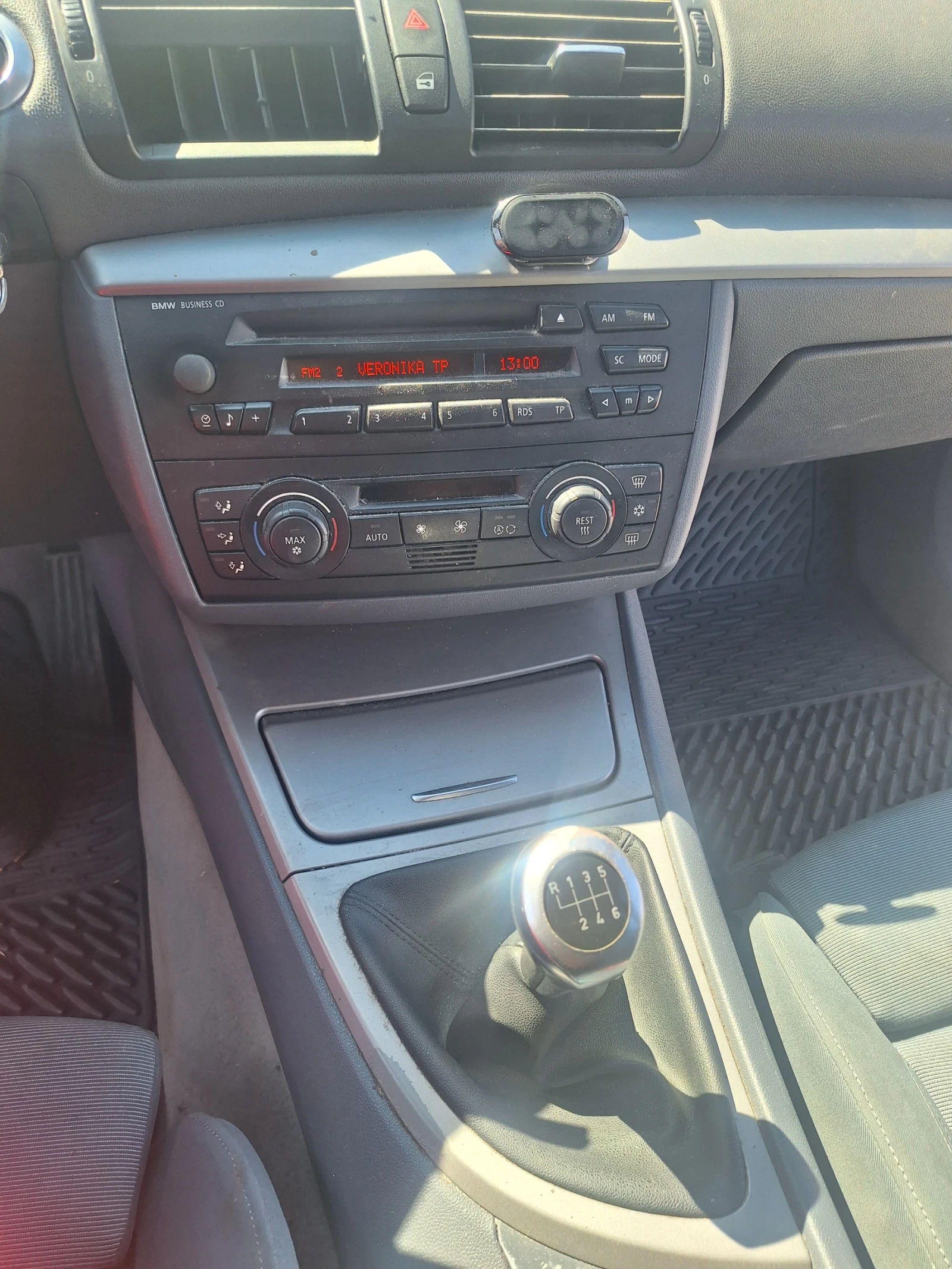 BMW 120 2.0 - изображение 10