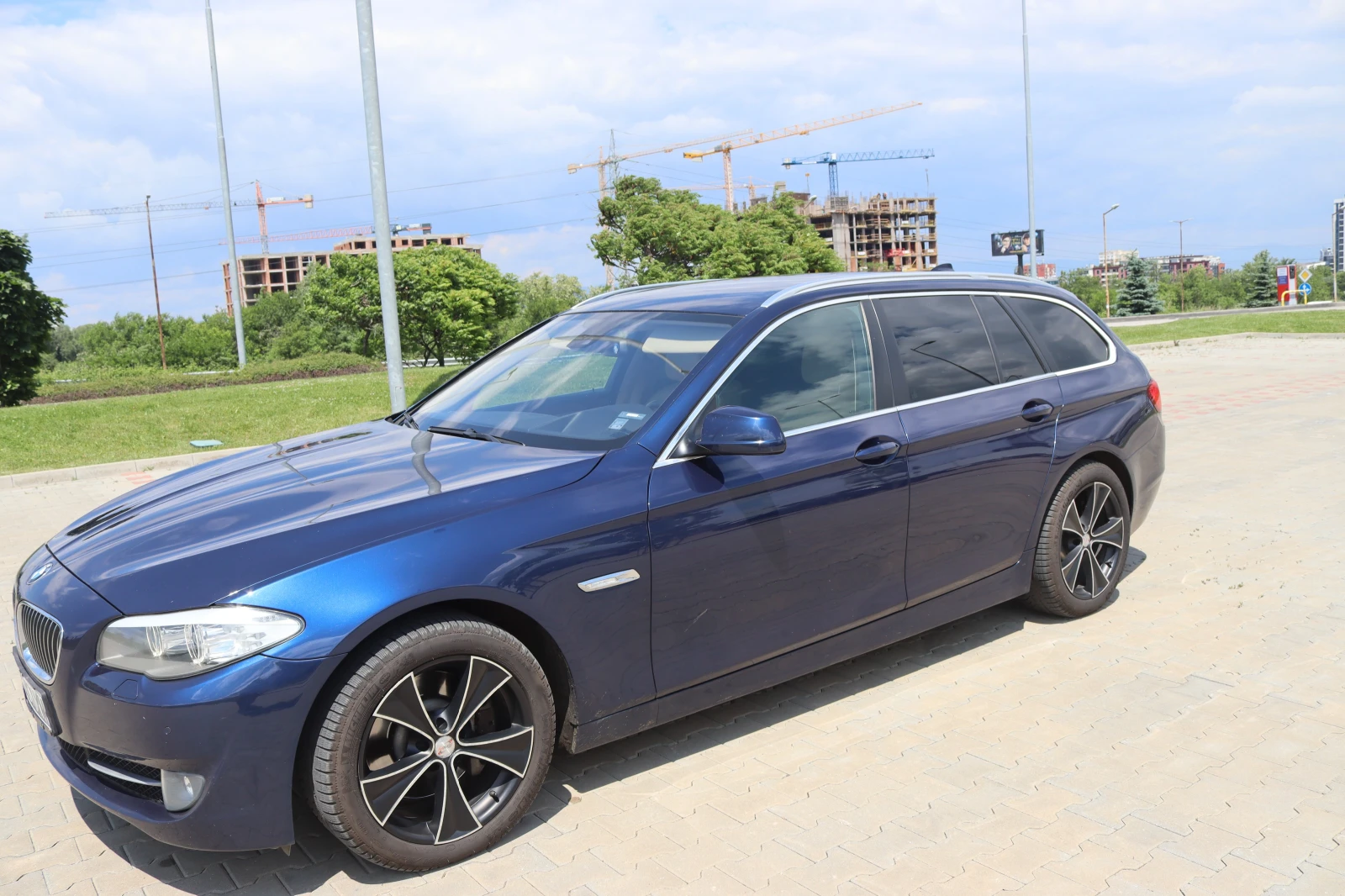 BMW 530 F11 - изображение 6