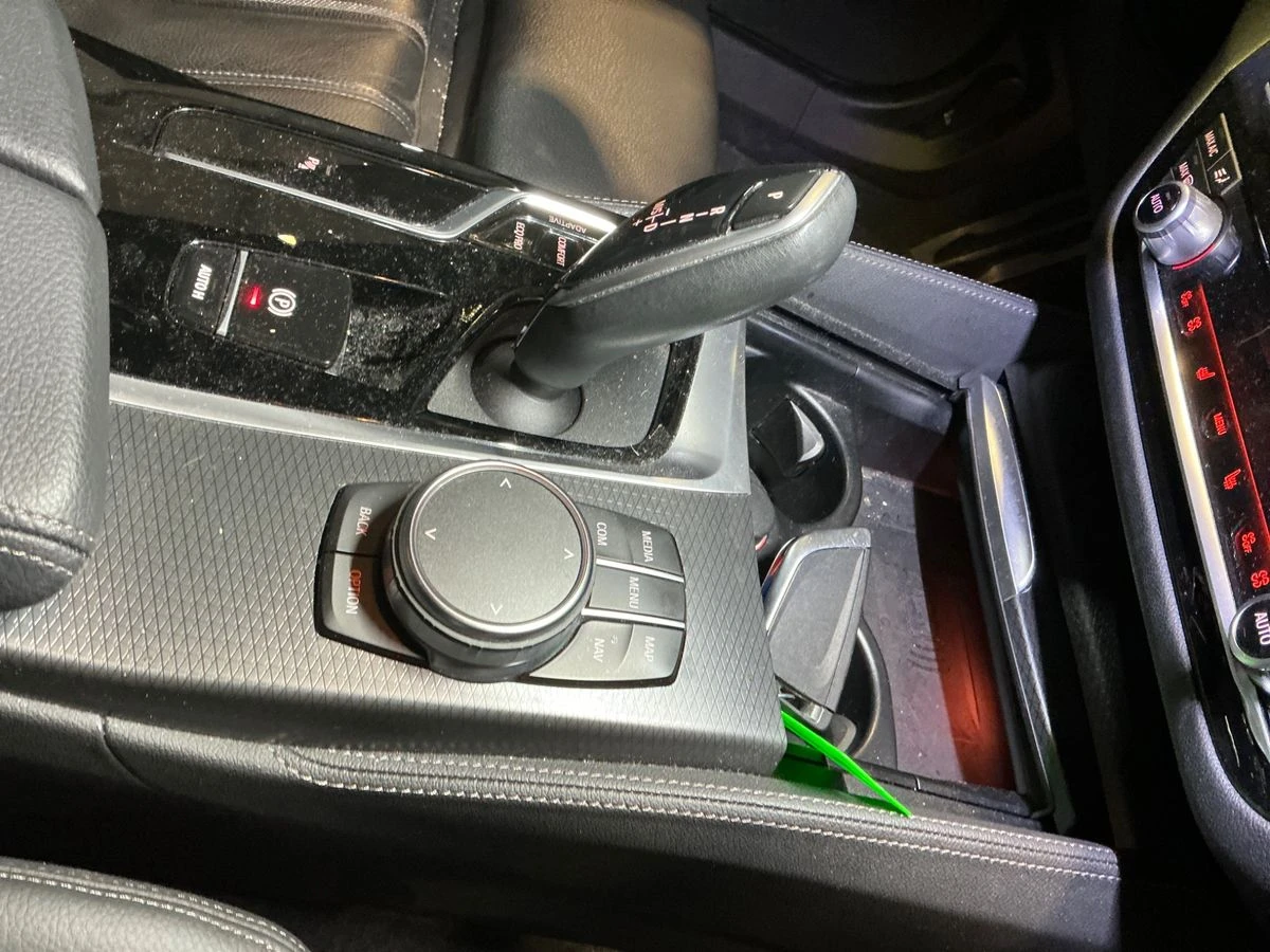 BMW 540 d xDrive Завиваща ос/ H/K / Laser/Head-up/Сервизна - изображение 9