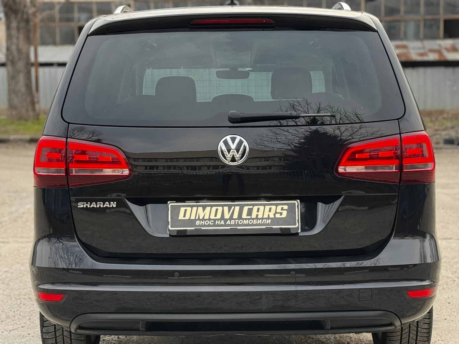 VW Sharan 2.0TDI/HIGHLINE/АВТОМАТИК, снимка 4 - Автомобили и джипове - 53710749