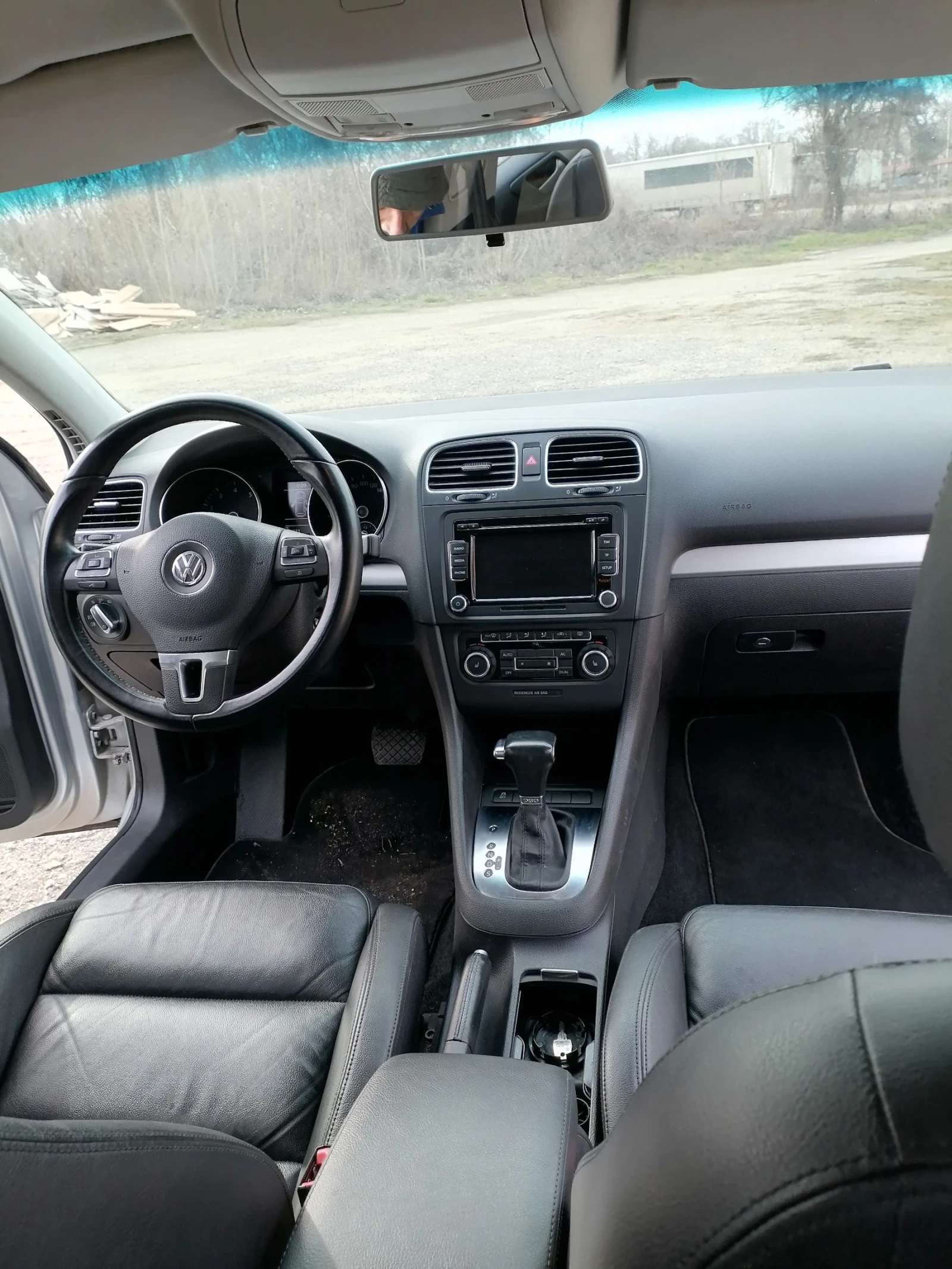 VW Golf, снимка 3 - Автомобили и джипове - 53758743