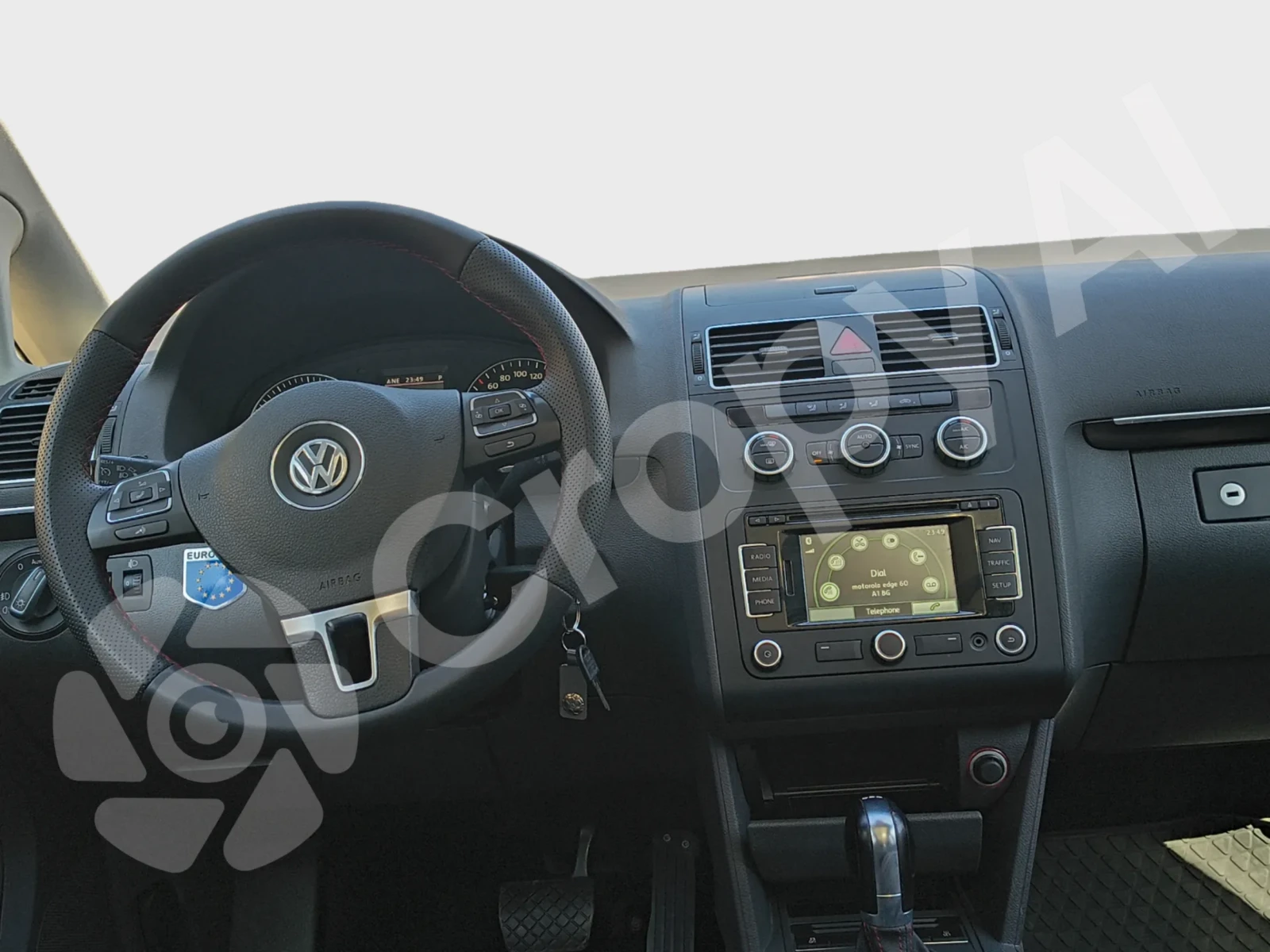 VW Touran 1.4/DSG/Tsi/Navi/Phone, снимка 13 - Автомобили и джипове - 53838184