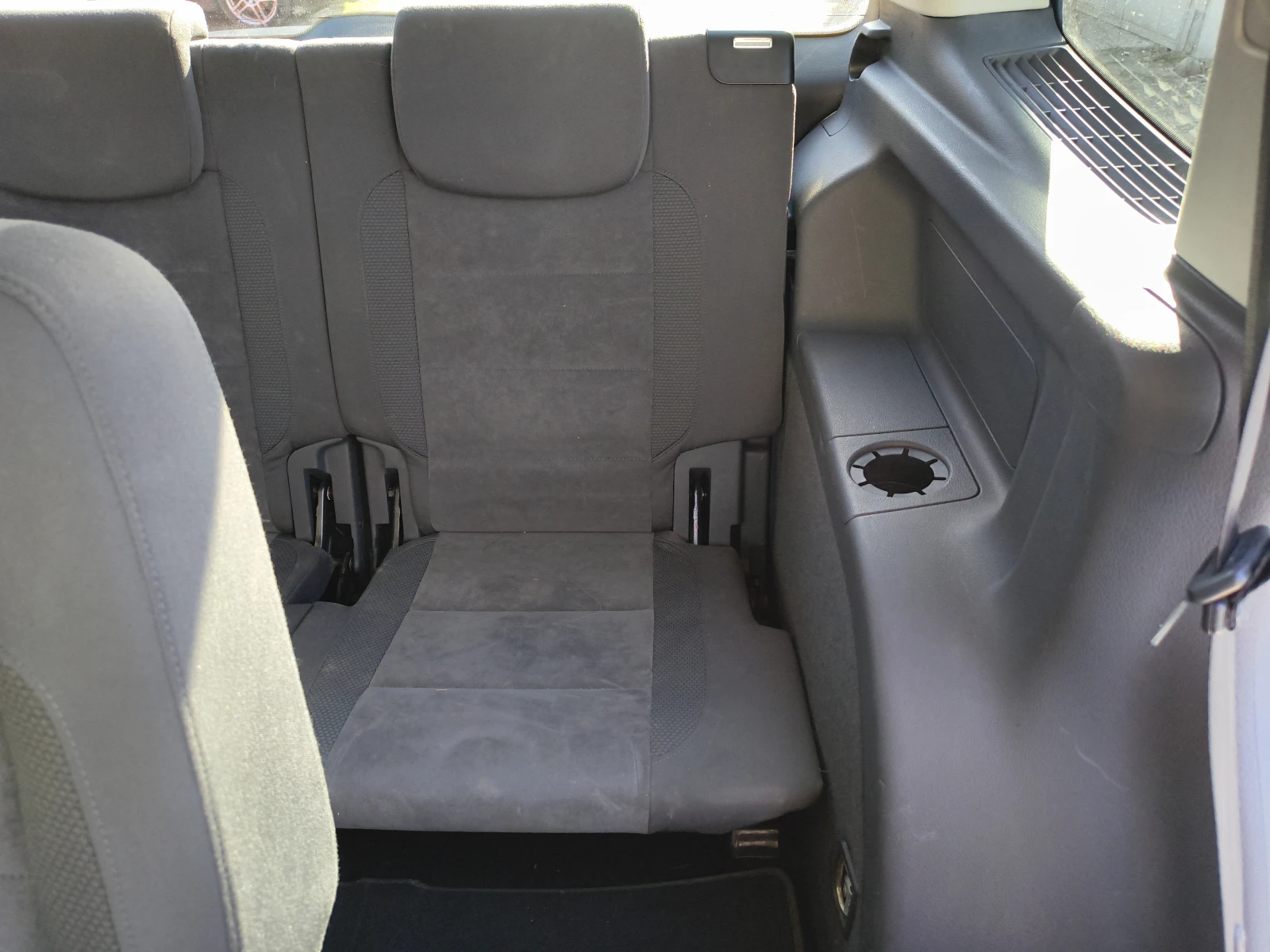 VW Touran 1.4/DSG/Tsi/Navi/Phone, снимка 17 - Автомобили и джипове - 53838184