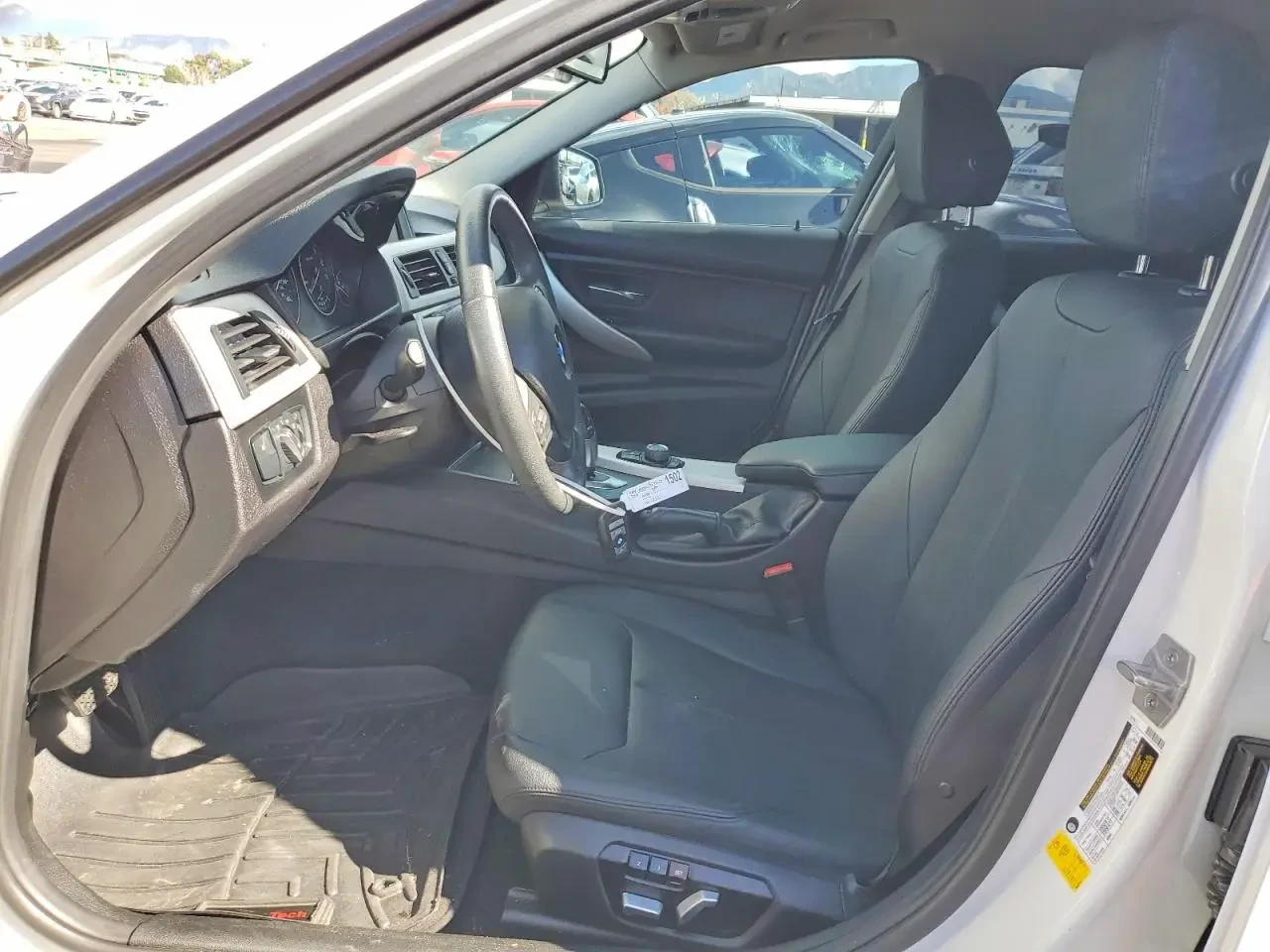 BMW 320 I, снимка 7 - Автомобили и джипове - 53904251