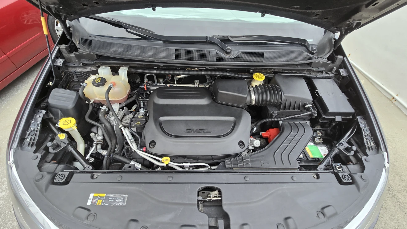 Chrysler Pacifica Touring Limited, снимка 16 - Автомобили и джипове - 54260541