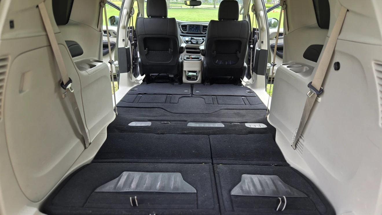 Chrysler Pacifica Touring Limited, снимка 11 - Автомобили и джипове - 54260541