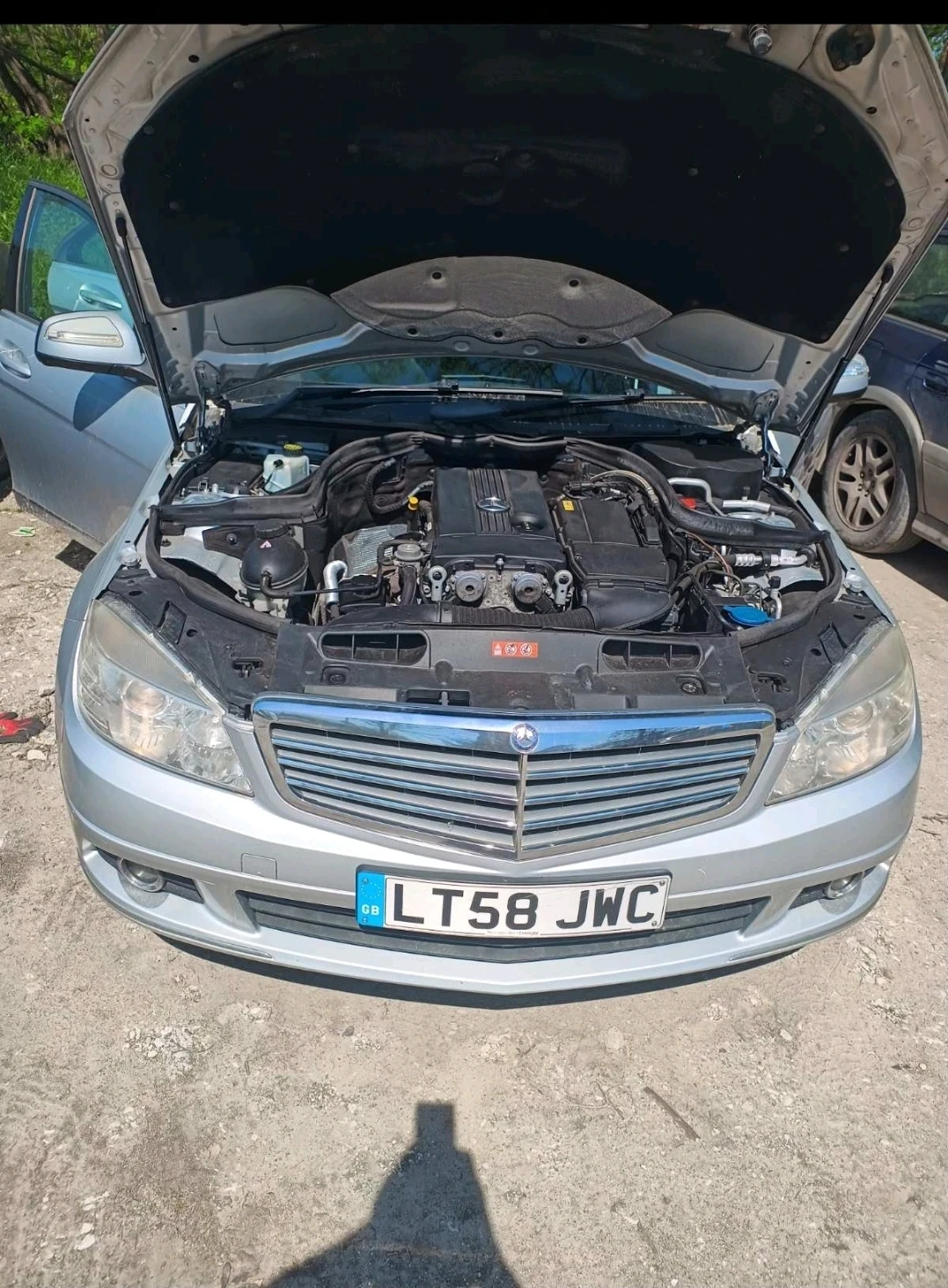 Mercedes-Benz C 180, снимка 3 - Автомобили и джипове - 54344606