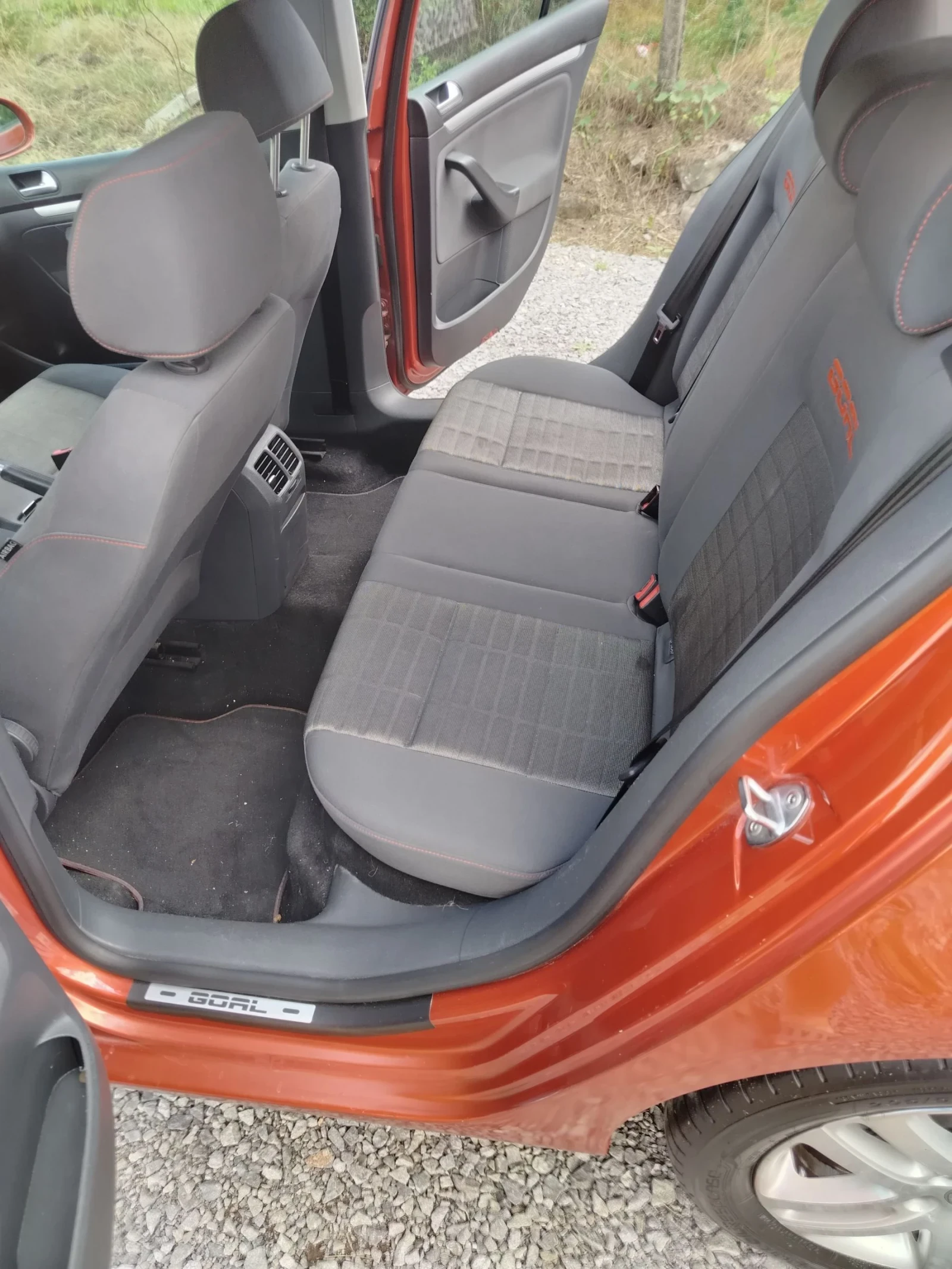 VW Golf 2.0TDi 140 ps, снимка 11 - Автомобили и джипове - 54982670