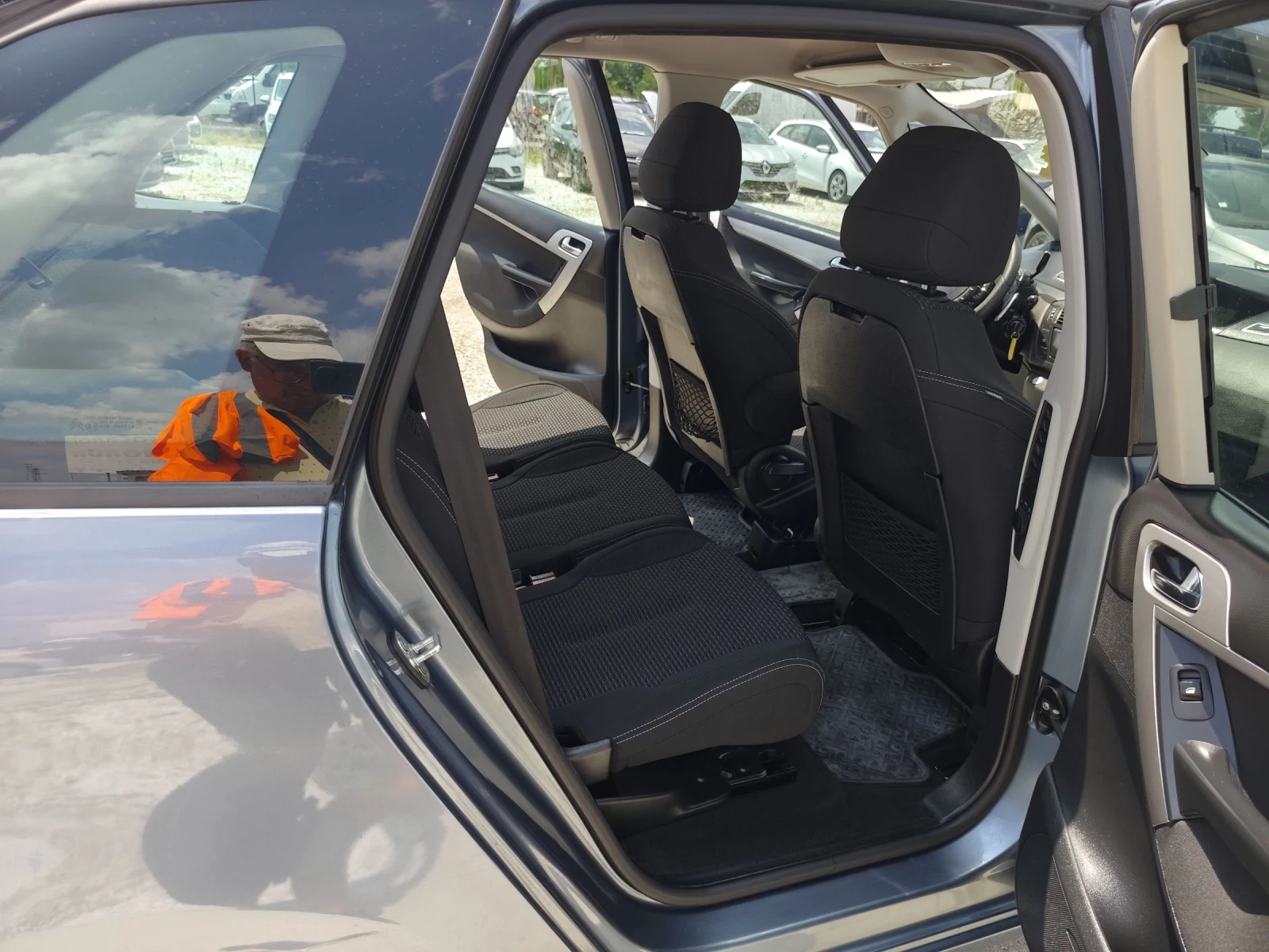 Citroen C4 Picasso 2.0HDI, 136кс.Къса база, снимка 8 - Автомобили и джипове - 55145125