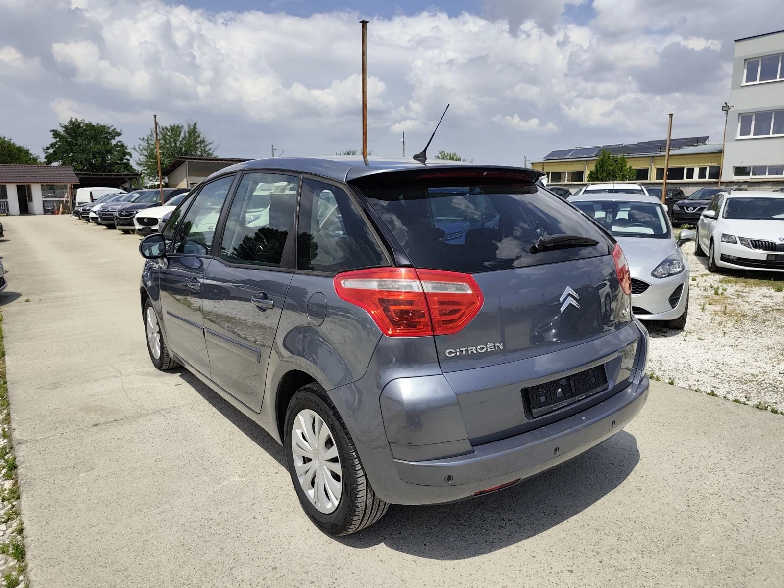 Citroen C4 Picasso 2.0HDI, 136кс.Къса база, снимка 6 - Автомобили и джипове - 55145125