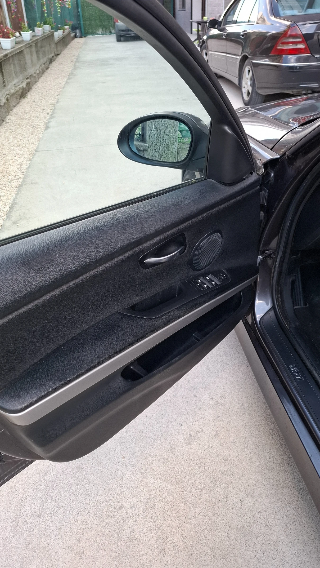 BMW 318 D, снимка 13 - Автомобили и джипове - 55235405