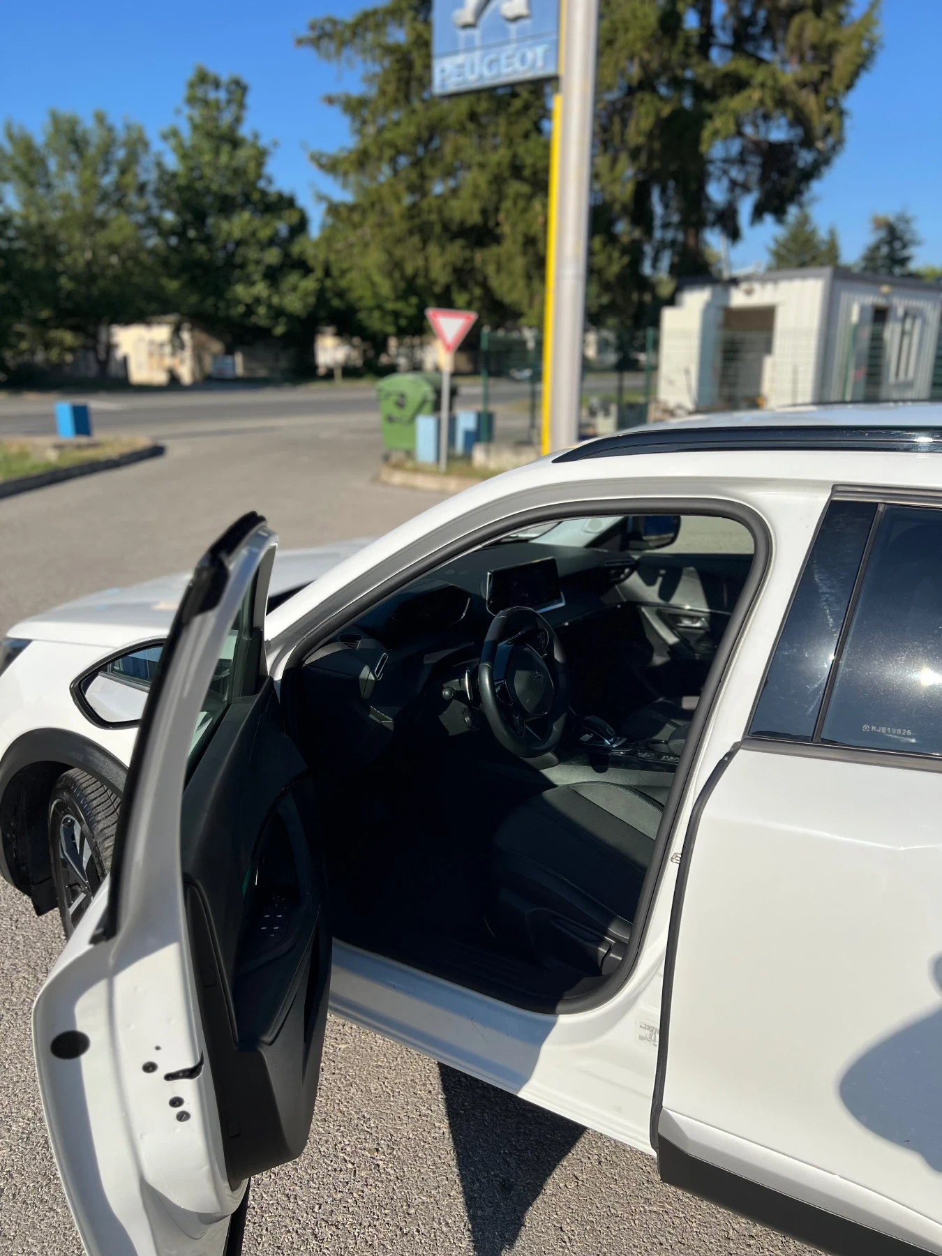 Peugeot 2008 1.5BlueHdi EAT8 8mm, снимка 5 - Автомобили и джипове - 55539258