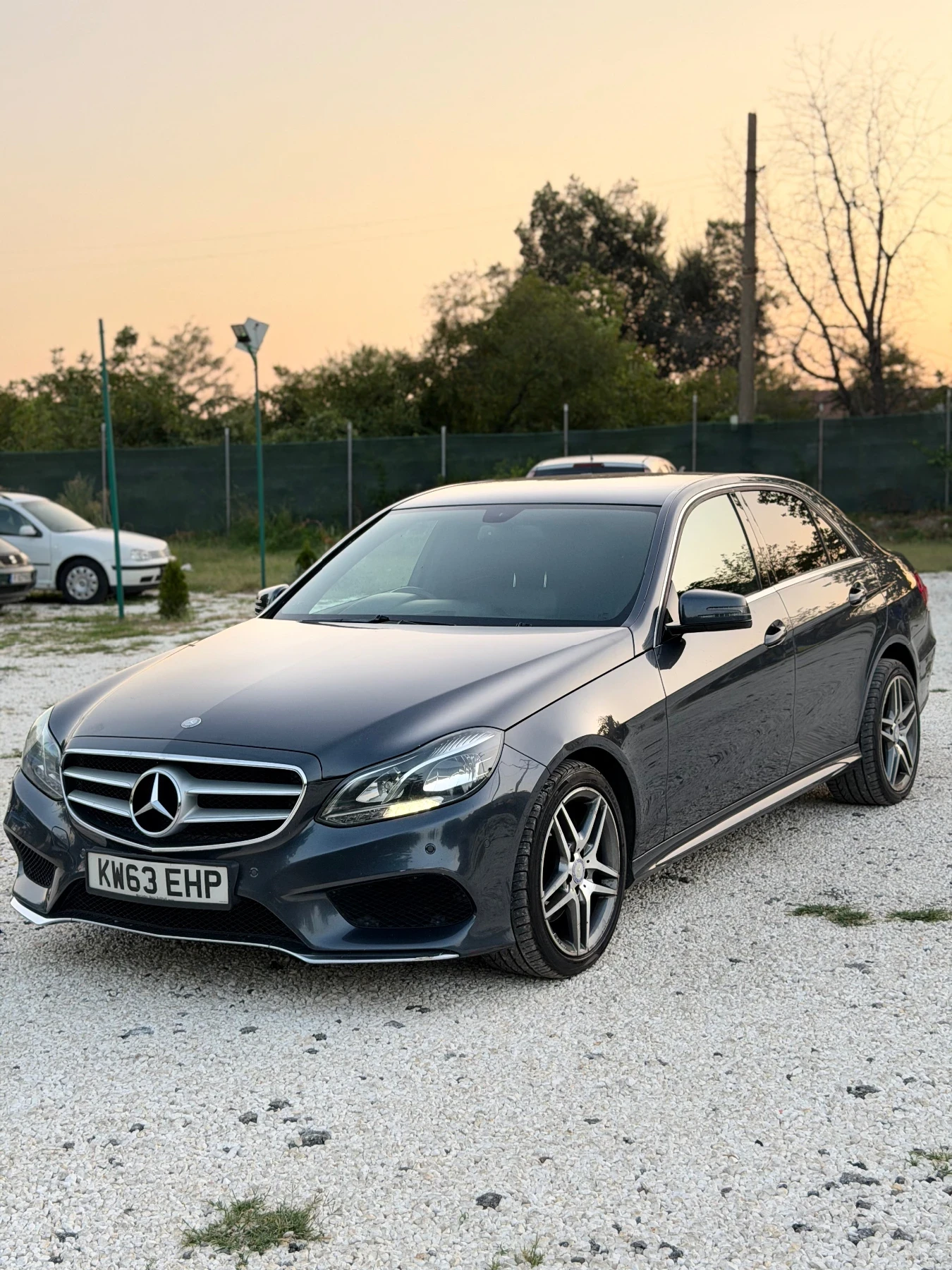 Mercedes-Benz E 220 AMG PACKET * FACELIFT* , снимка 4 - Автомобили и джипове - 55646266