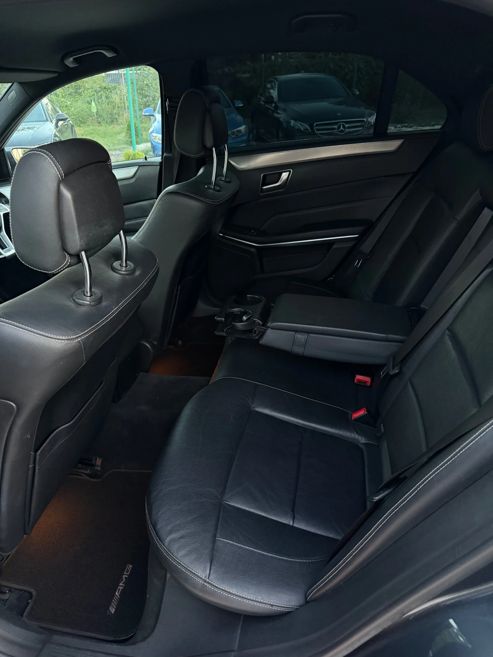 Mercedes-Benz E 220 AMG PACKET * FACELIFT* , снимка 13 - Автомобили и джипове - 55646266