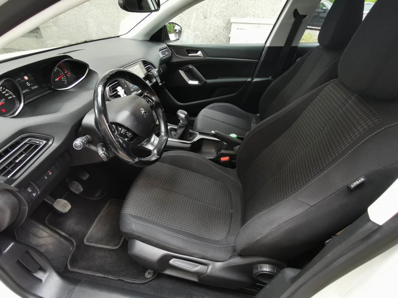 Peugeot 308, снимка 9 - Автомобили и джипове - 55693494