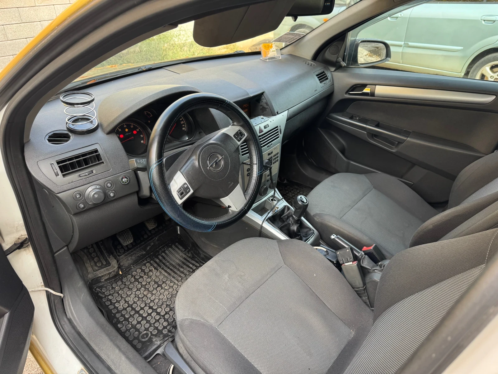 Opel Astra 1.6 i, снимка 7 - Автомобили и джипове - 56507536