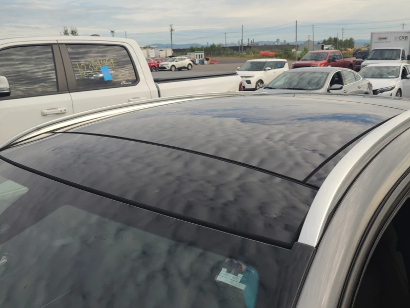 Mercedes-Benz GLA 250 4MATIC* AMG-pkg* Подгрев* Пано* Камера* Мъртва зон, снимка 12 - Автомобили и джипове - 52318045