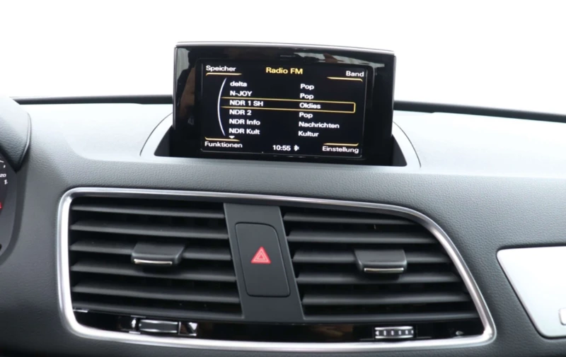 Audi Q3 Sport, снимка 14 - Автомобили и джипове - 51492946