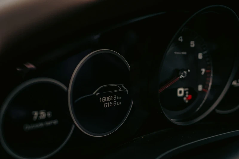 Porsche Cayenne, снимка 14 - Автомобили и джипове - 52521744