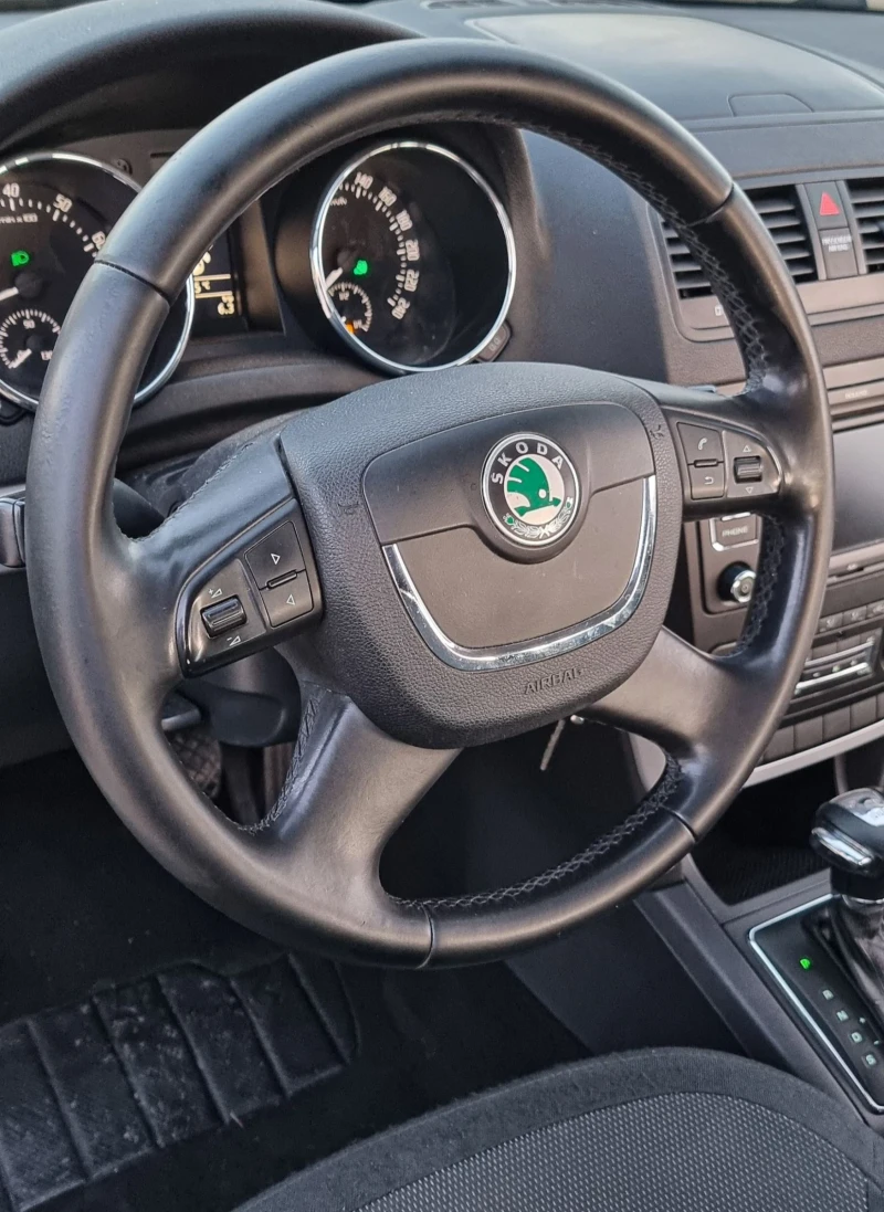 Skoda Yeti 1.2i, снимка 16 - Автомобили и джипове - 52528944