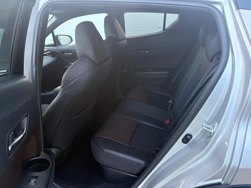 Toyota C-HR, снимка 12 - Автомобили и джипове - 53117958