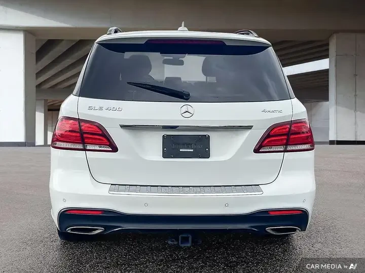 Mercedes-Benz GLE 400 4MATIC * AIRMATIC БЕЗ ЩЕТА * PANO * ПАМЕТ * ЛИЗИНГ - изображение 4