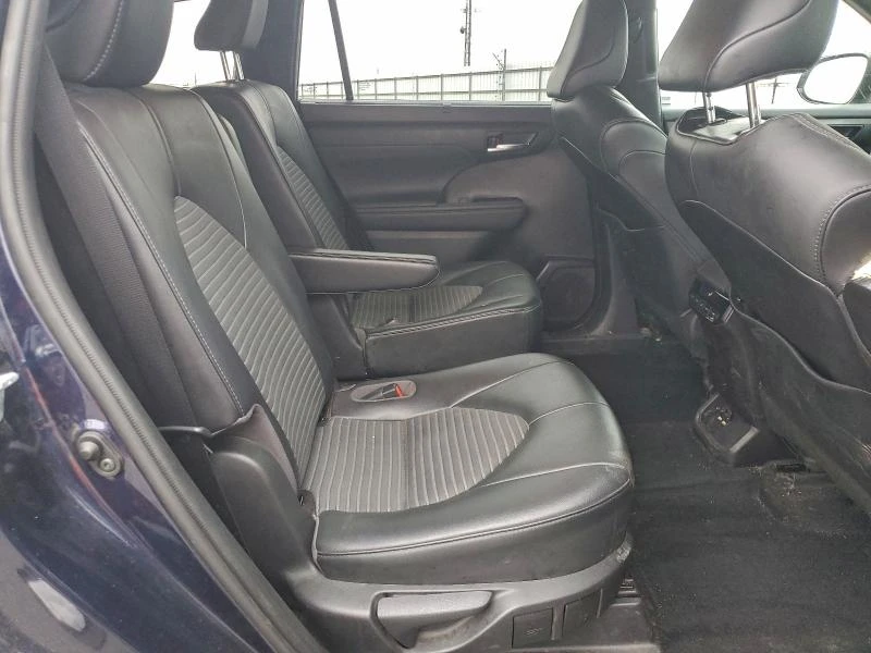 Toyota Highlander 3.5L 6 All wheel drive, снимка 4 - Автомобили и джипове - 53048312