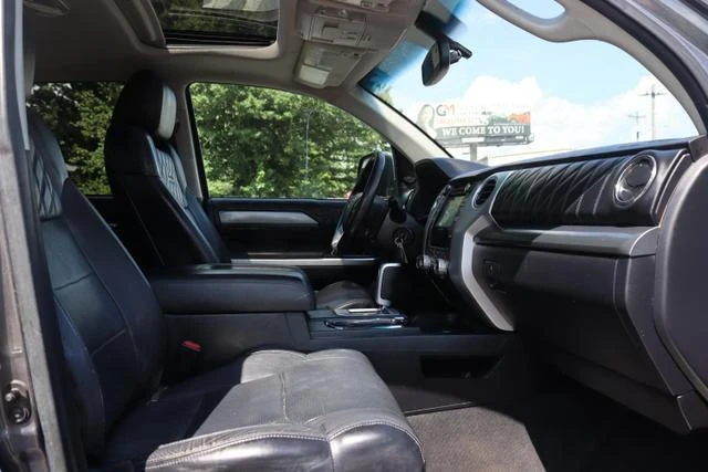 Toyota Tundra Platinum Crew max, снимка 2 - Автомобили и джипове - 54172120