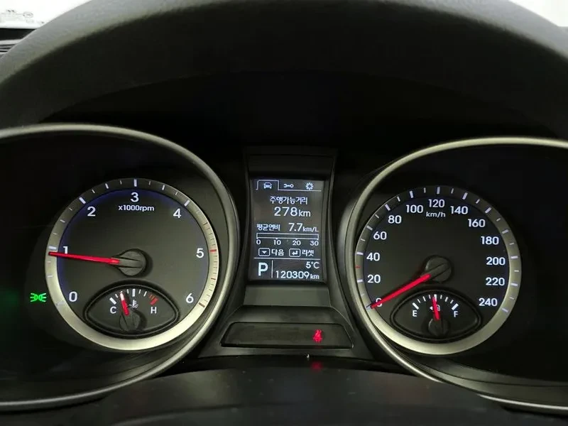 Hyundai Santa fe 2.0 CRDi 4WD - САМО 30% АВАНС, снимка 15 - Автомобили и джипове - 56159042
