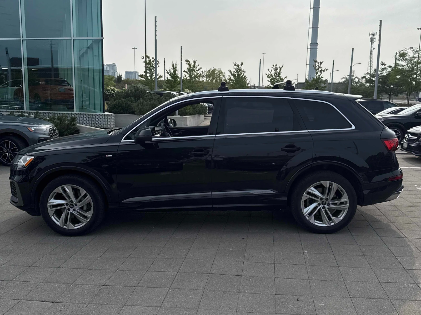Audi Q7 Komfort* CARFAX* АВТОФИНАНСИРАНЕ*  - изображение 3