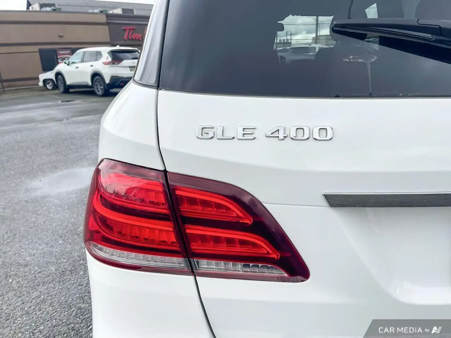 Mercedes-Benz GLE 400 4MATIC * AIRMATIC БЕЗ ЩЕТА * PANO * ПАМЕТ * ЛИЗИНГ - изображение 9