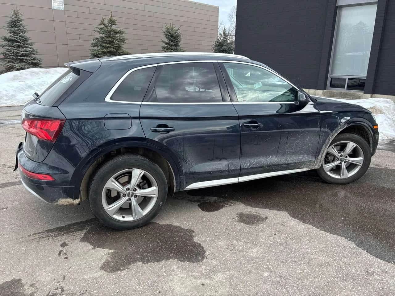 Audi Q5 * Progressiv * Панорама * Подгрев * Кийлес * , снимка 3 - Автомобили и джипове - 53880962