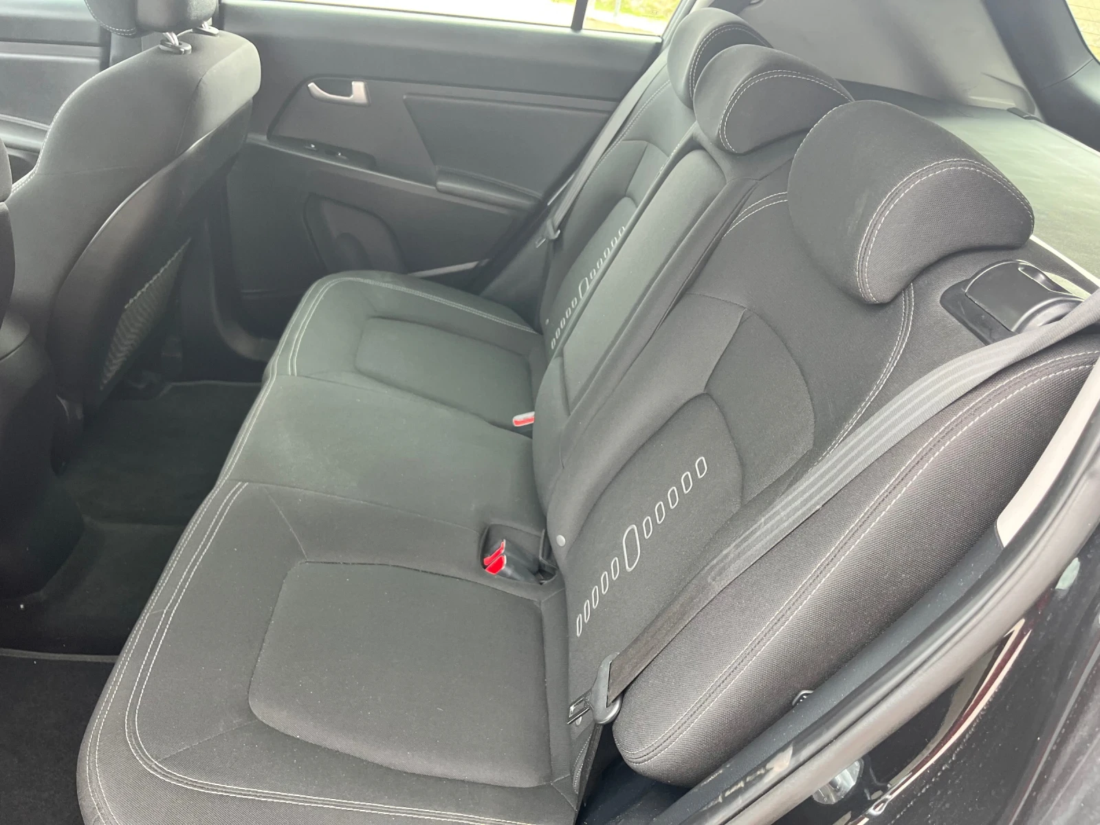 Kia Sportage 2.0d 172000 km, снимка 7 - Автомобили и джипове - 53912910