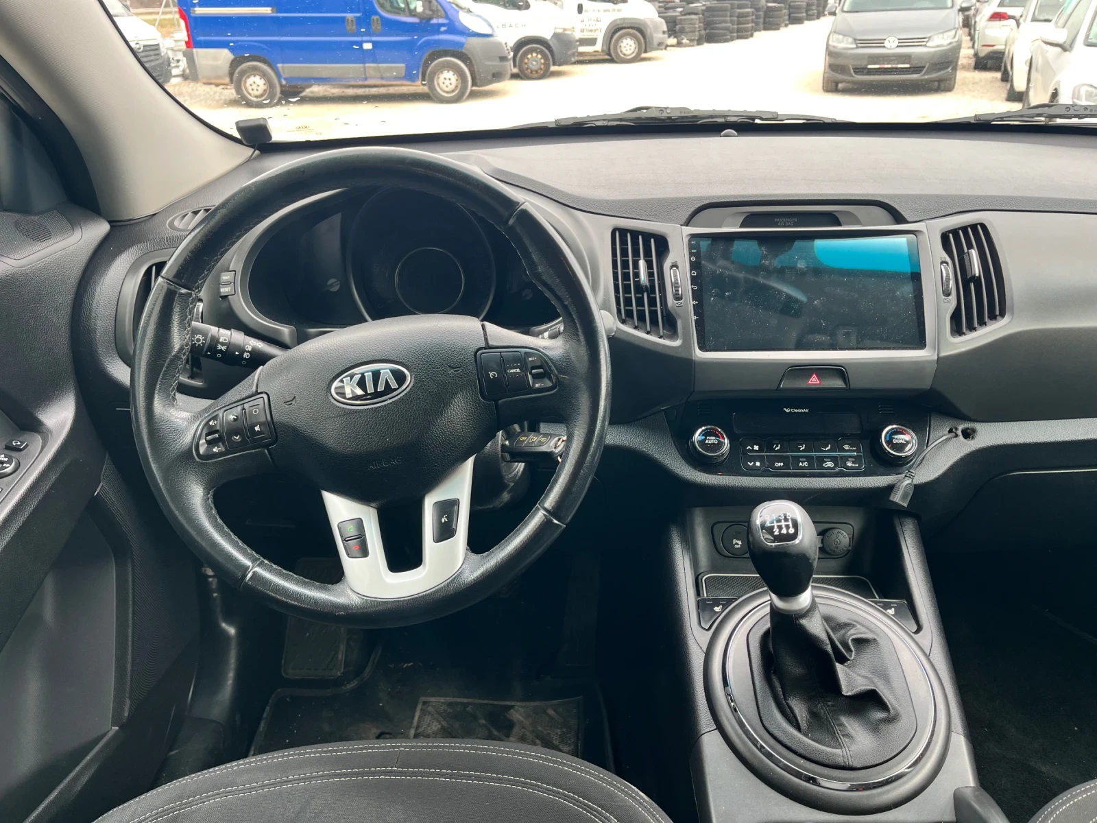 Kia Sportage 2.0d 172000 km, снимка 9 - Автомобили и джипове - 53912910