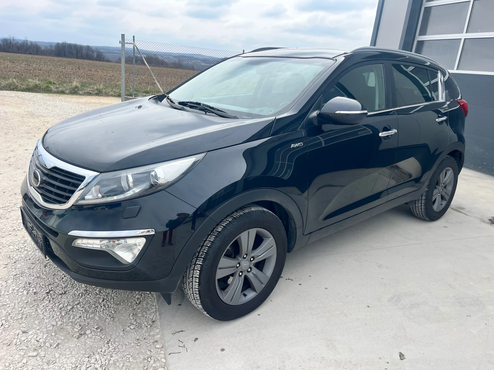 Kia Sportage 2.0d 172000 km, снимка 2 - Автомобили и джипове - 53912910