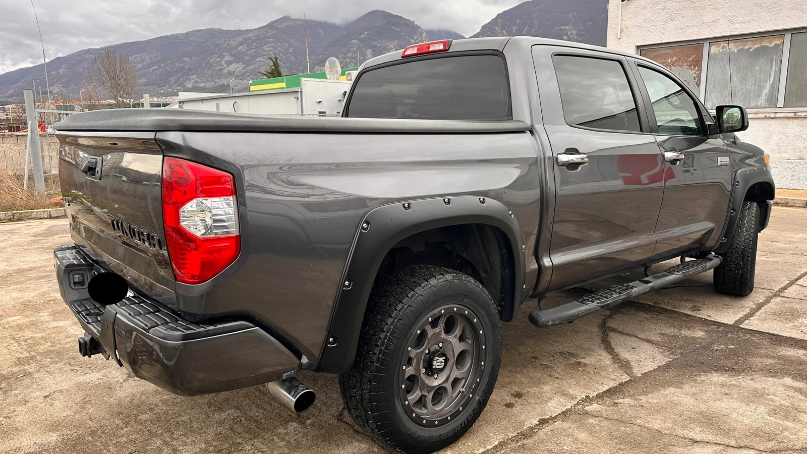 Toyota Tundra Platinum Crew max, снимка 15 - Автомобили и джипове - 54172120