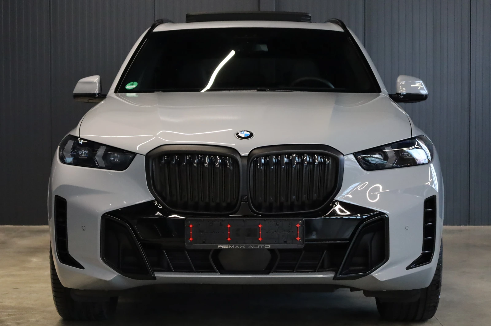BMW X5 M SPORTPRO* XDRIVE* SWAROVSKI* FULL LED LIGHTS* B&, снимка 2 - Автомобили и джипове - 54228297