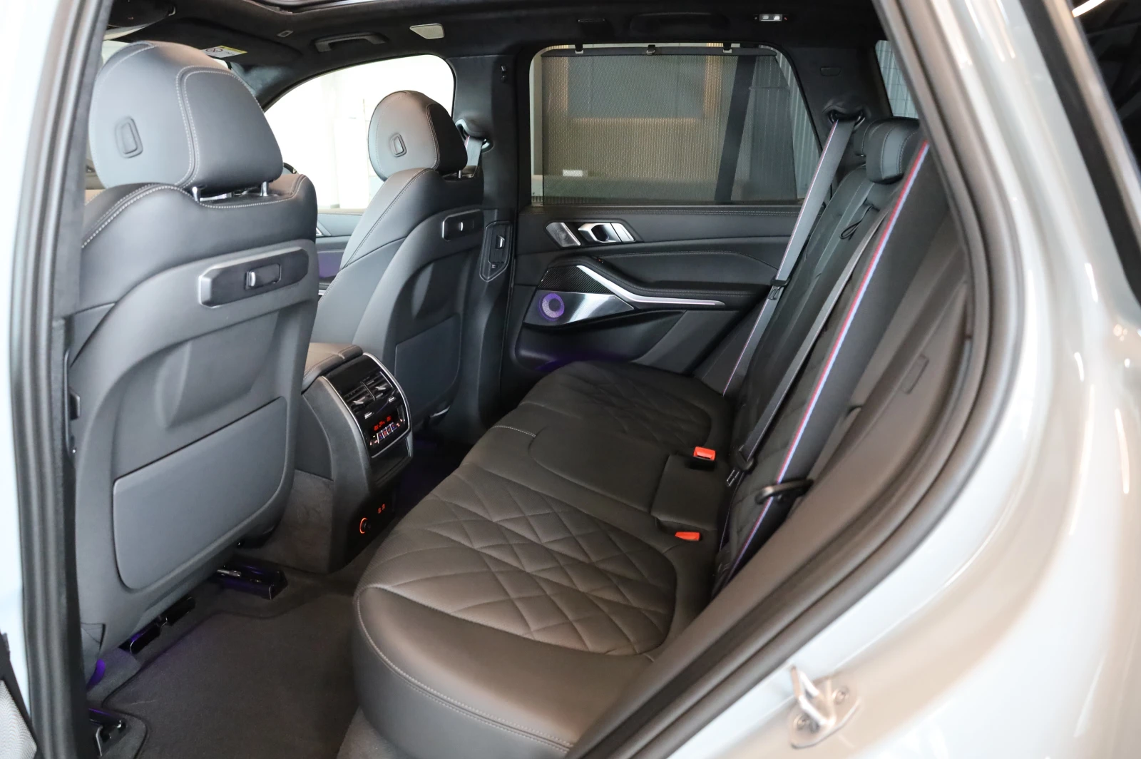 BMW X5 M SPORTPRO* XDRIVE* SWAROVSKI* FULL LED LIGHTS* B&, снимка 17 - Автомобили и джипове - 54228297