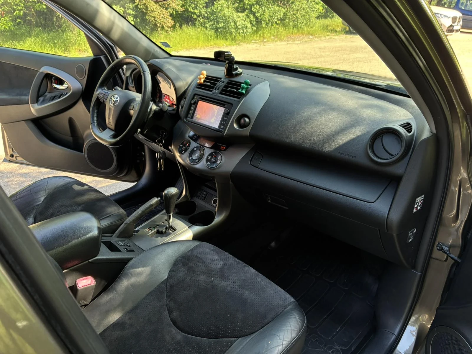 Toyota Rav4 2.2 D4D | Mobile.bg � ����������� 11